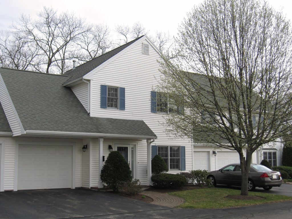 605 Middle St 2, Braintree, MA 2 Bed, 2.5 Bath Condo 23 Photos
