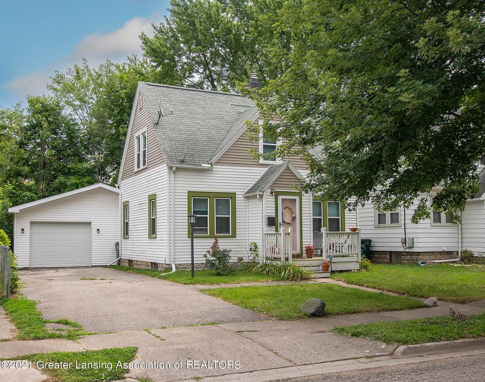 1208 Hapeman St, Lansing, MI 48915