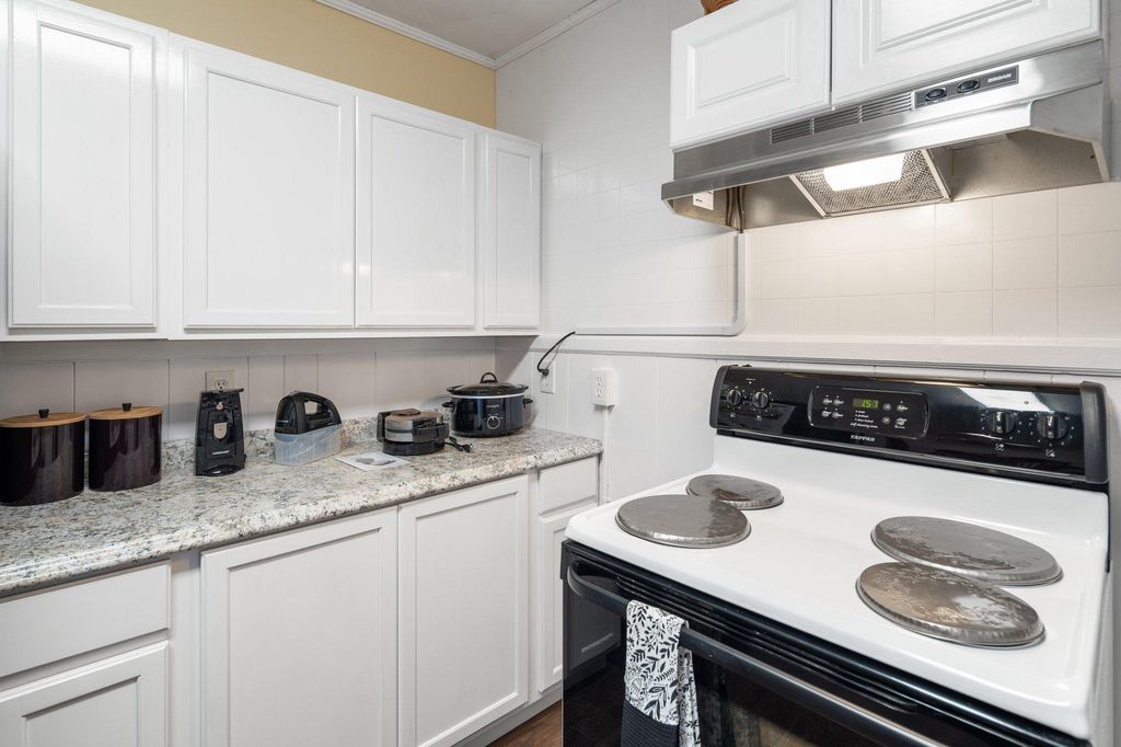 732 Crest Rd, Flat Rock, NC 28731 Trulia