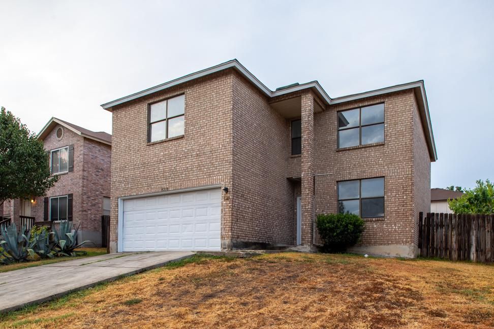8219 Grimchester Converse TX 78109 Trulia