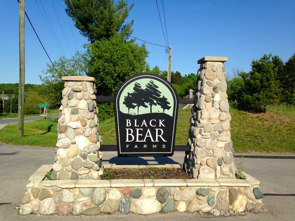 4904 Black Bear Dr, Traverse City, MI 49685 Trulia