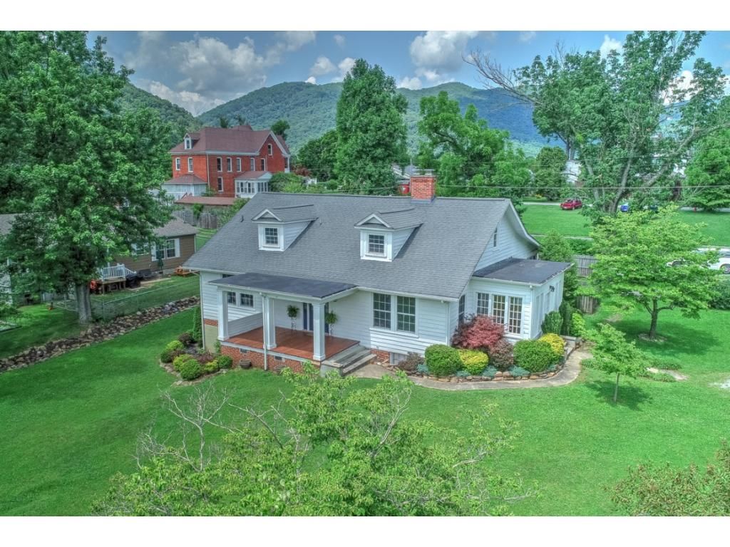 217 Shawnee Ave W, Big Stone Gap, VA 24219 Trulia