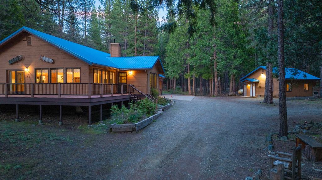 58622 Cedar Ln, Cromberg, CA 96103