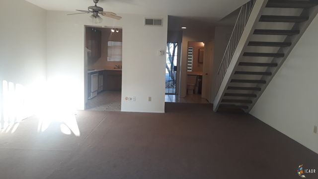 1110 S 8th St, El Centro, CA 92243