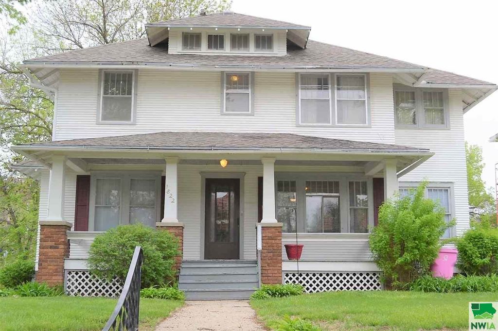1822 Summit St, Sioux City, IA 51105 Trulia