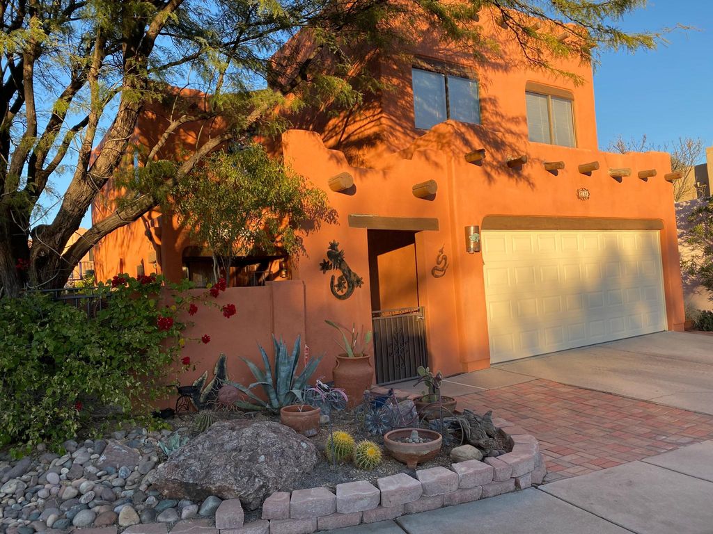 11872 N Desert Slopes Way, Tucson, AZ 85737