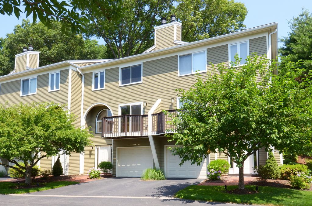 234 Kenrick St, Newton, MA 02458