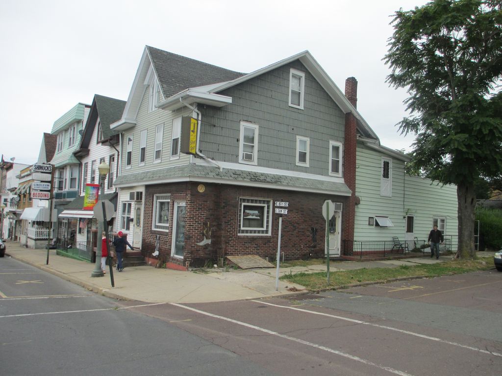 249 S Oak St, Mount Carmel, PA 17851 Trulia