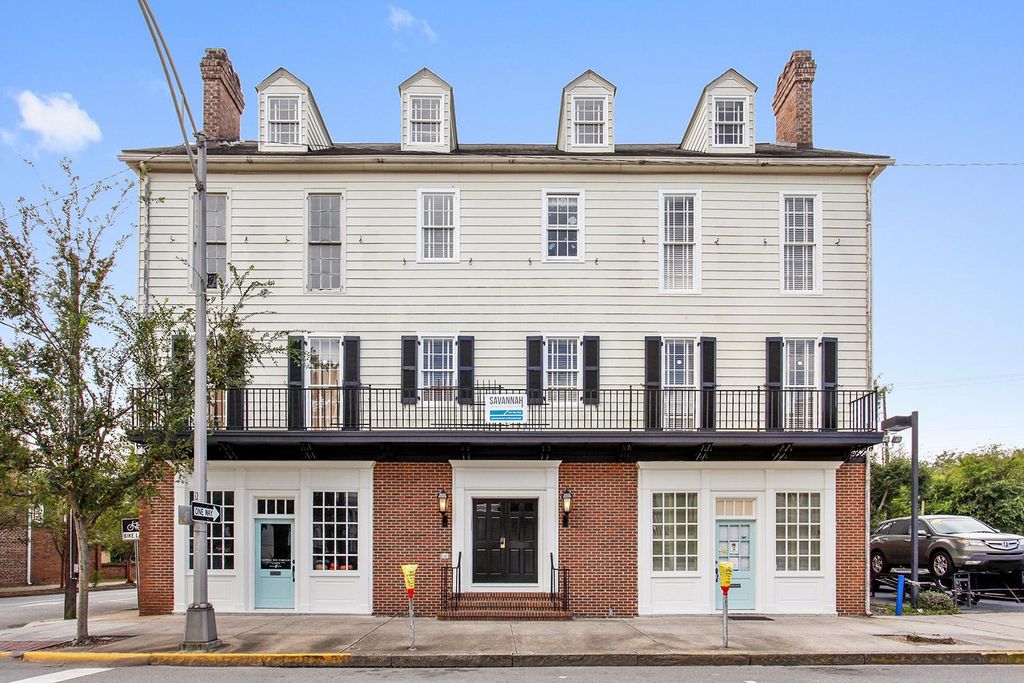 Minimalist Apartments On Broughton Street Savannah for Simple Design