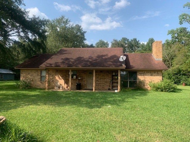 3412 County Road 1024, Center, TX 75935
