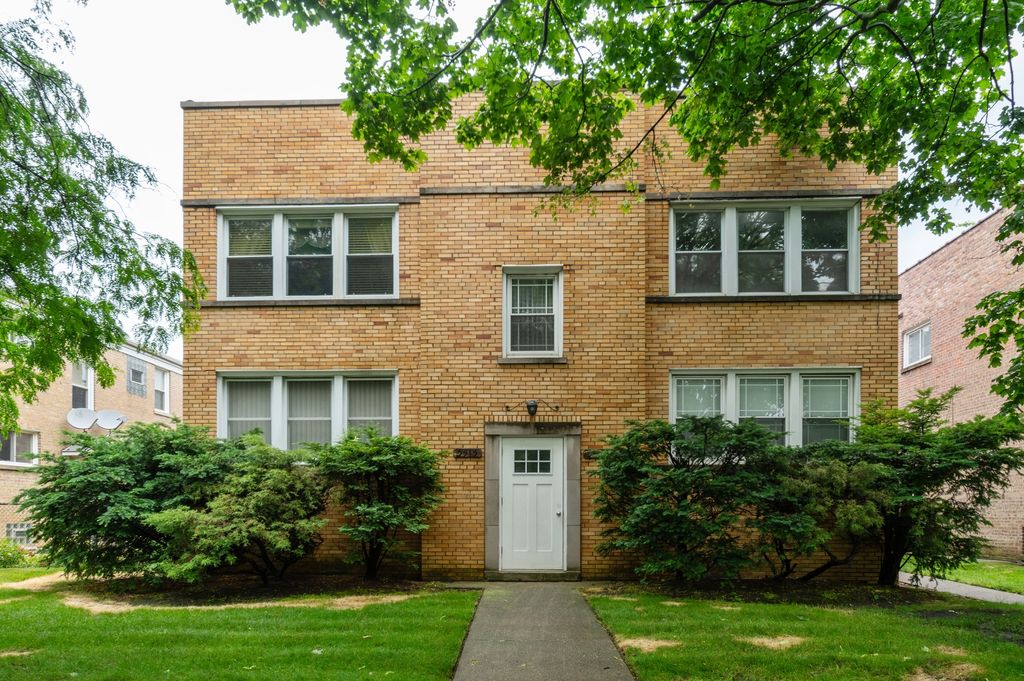 5513 N California Ave #2S, Chicago, IL 60625