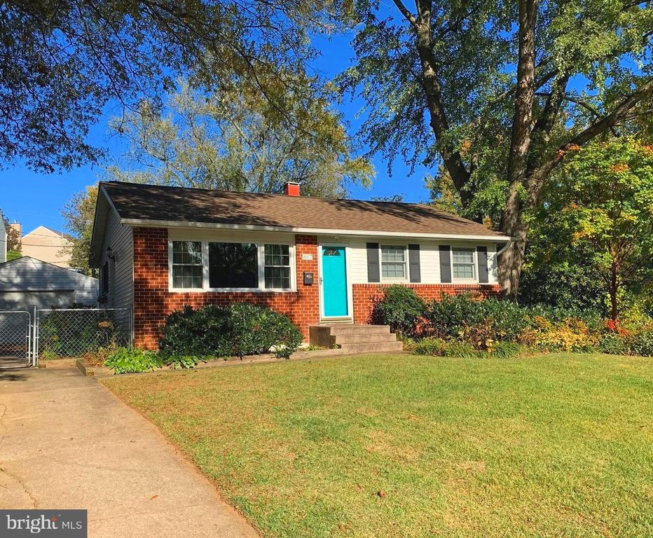 817 Suburbian Rd, Reisterstown, MD 21136