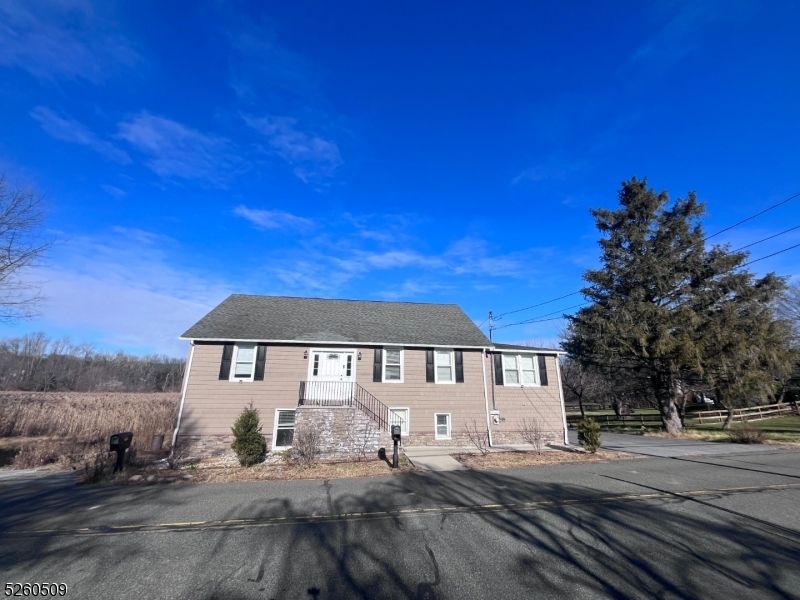 7 Berry Rd, Wantage, NJ 07461