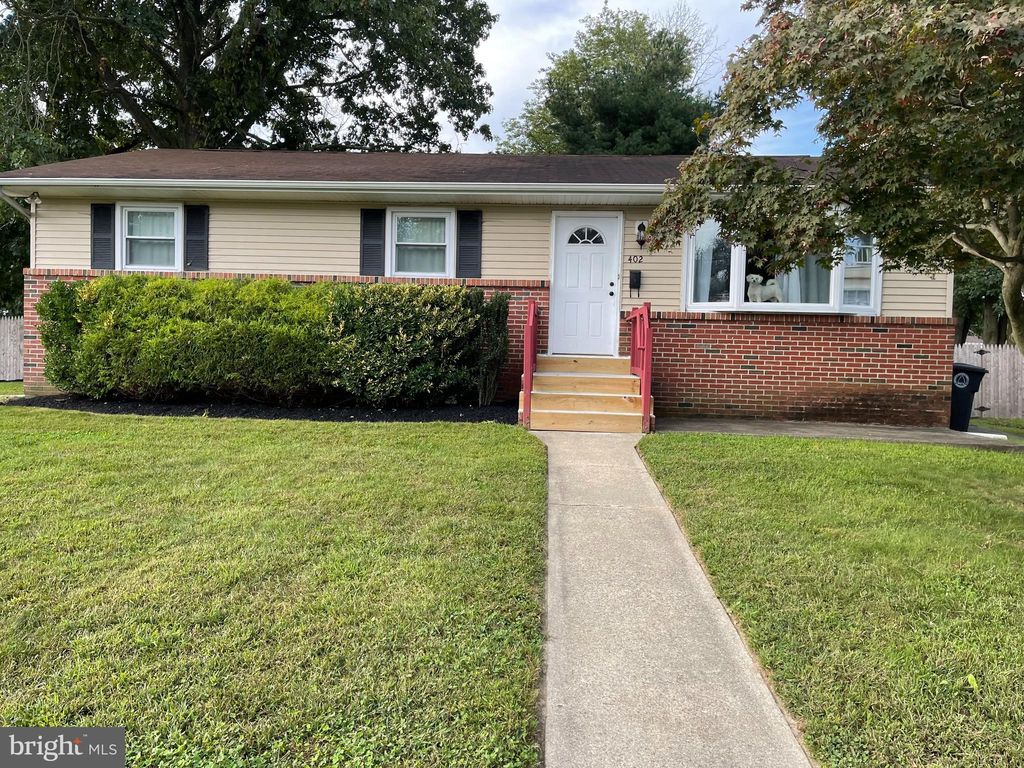 402 8th Ave, Clementon, NJ 08021