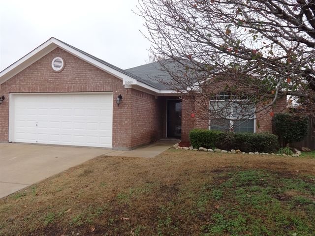 10509 Fossil Hill Dr, Fort Worth, TX 76131