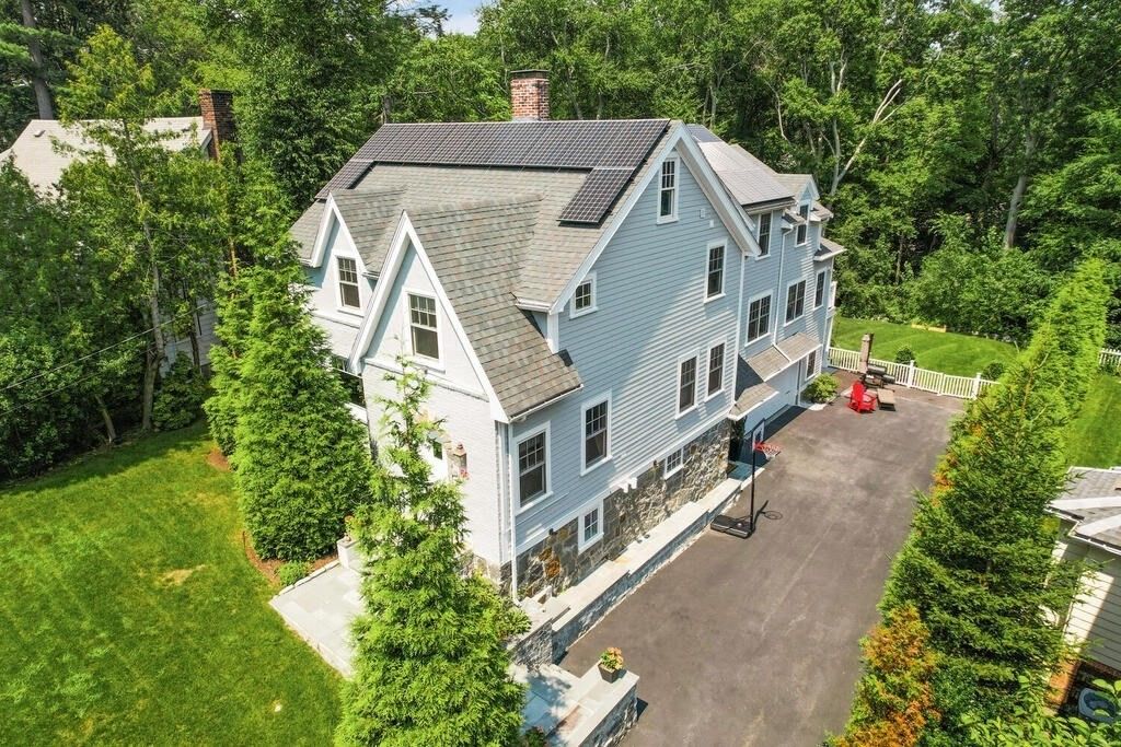 56 Clearwater Rd, Brookline, MA 02467