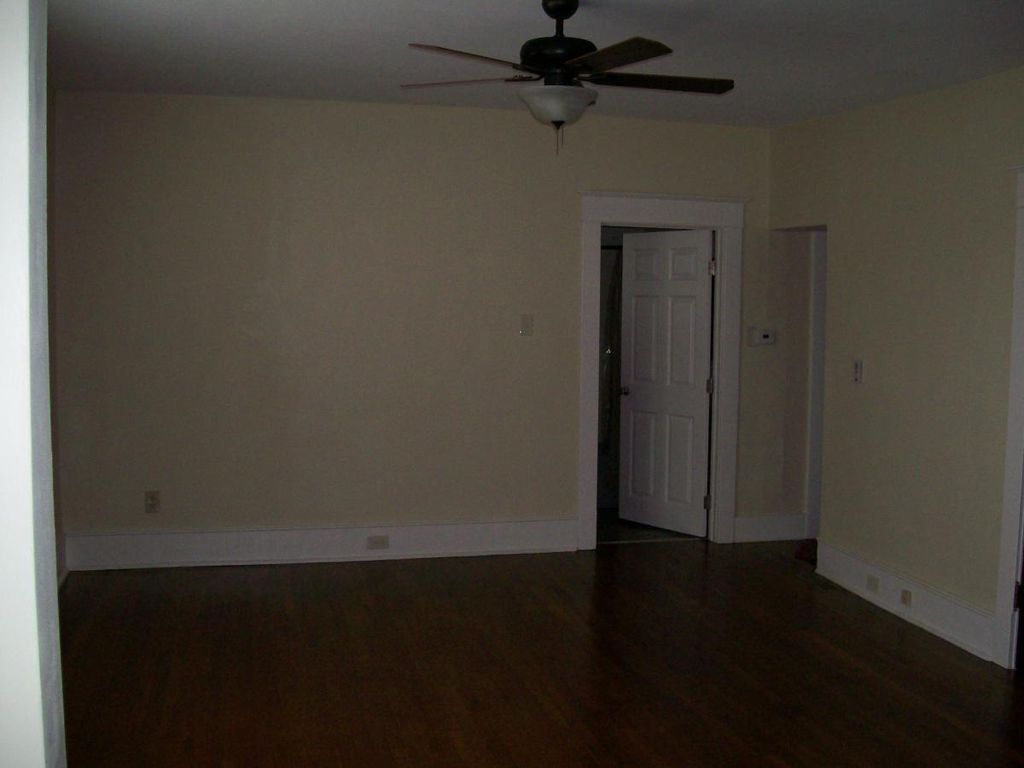 600 Throop St #1, Dunmore, PA 18512