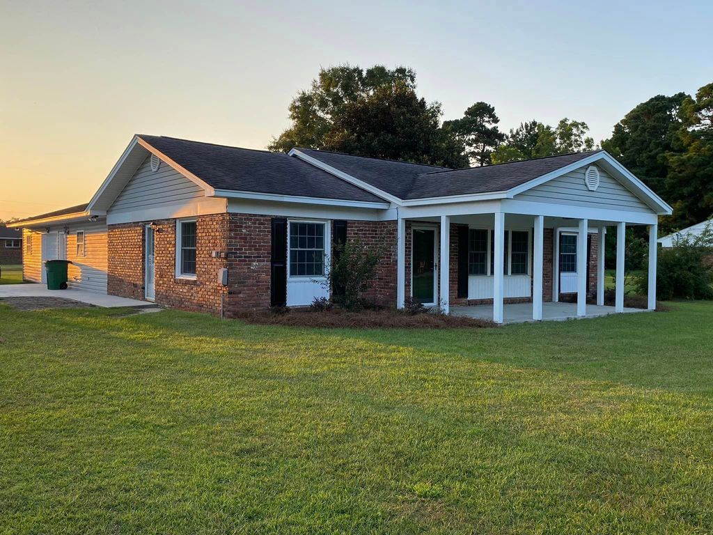 812 South Farr Ave., Andrews, SC 29510 MLS 2403577 Trulia