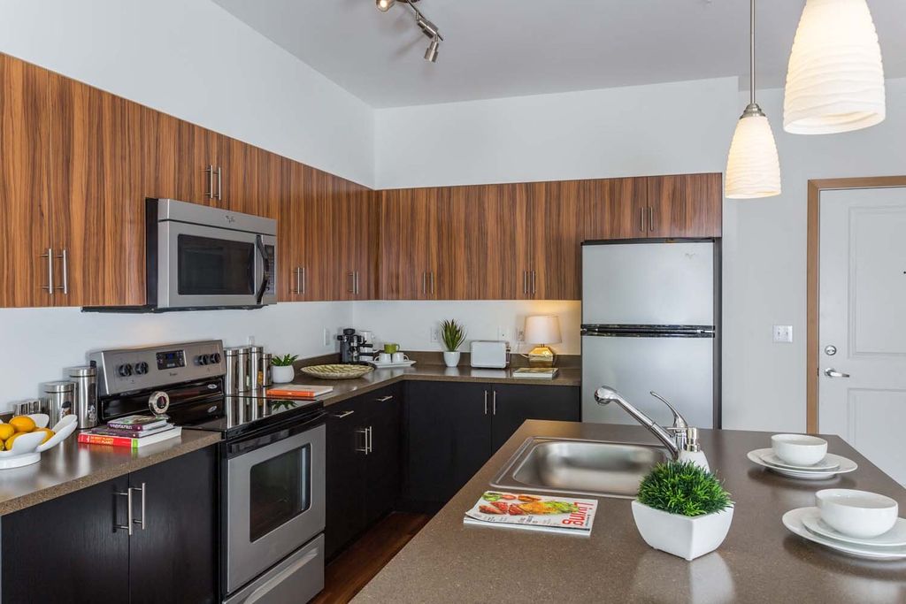 15631 Ash Way #C510, Lynnwood, WA 98087