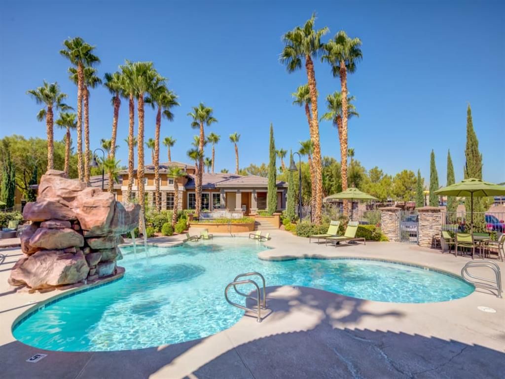 4370 S Grand Canyon Dr, Las Vegas, NV 89147