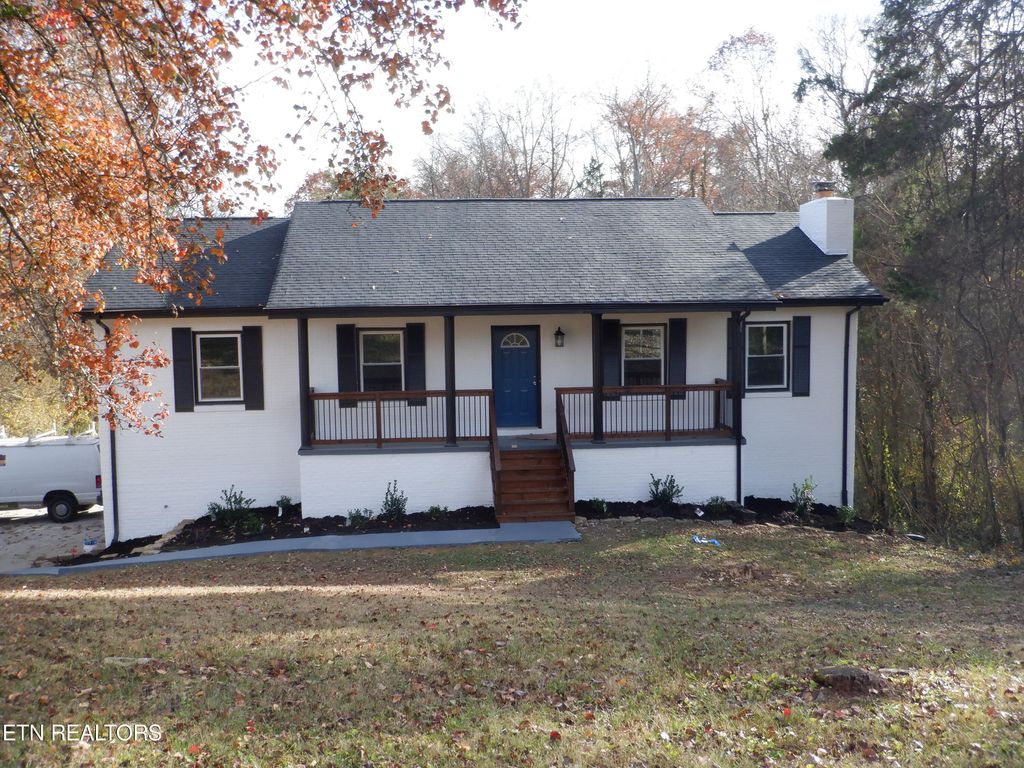 1008 Two Notch Dr, Knoxville, TN 37920