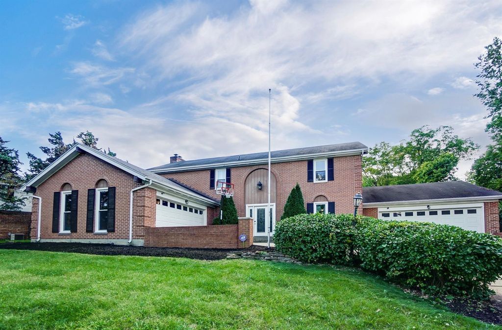 4704 Riverview Ave, Middletown, OH 45042