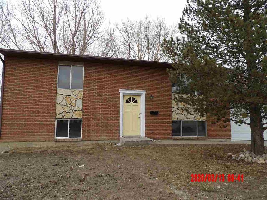 1365 Alpine St, Rock Springs, WY 82901
