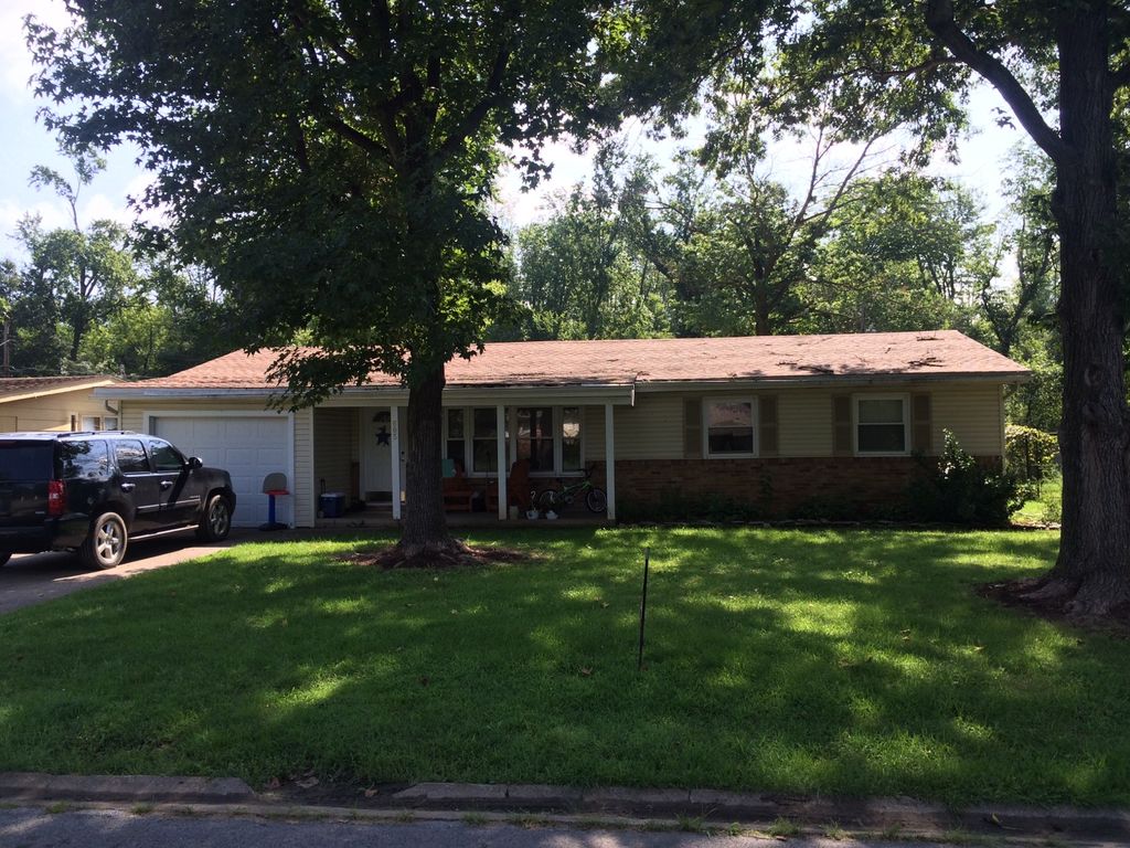 605 S  Hadfield St, Marion, IL 62959