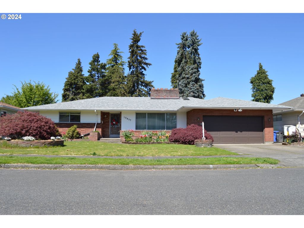 10457 NE Hoyt St, Portland, OR 97220