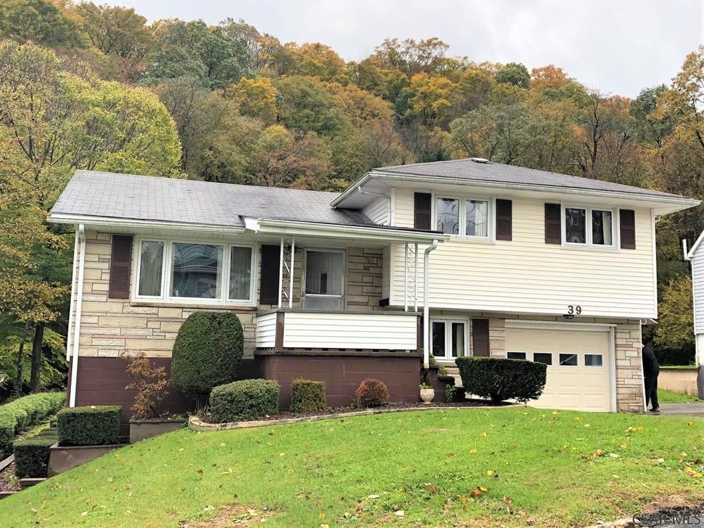 39 Plymouth Ave, Johnstown, PA 15906