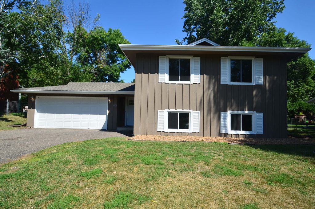 8308 28th Ave N, New Hope, MN 4 Bed, 2 Bath SingleFamily Home 10