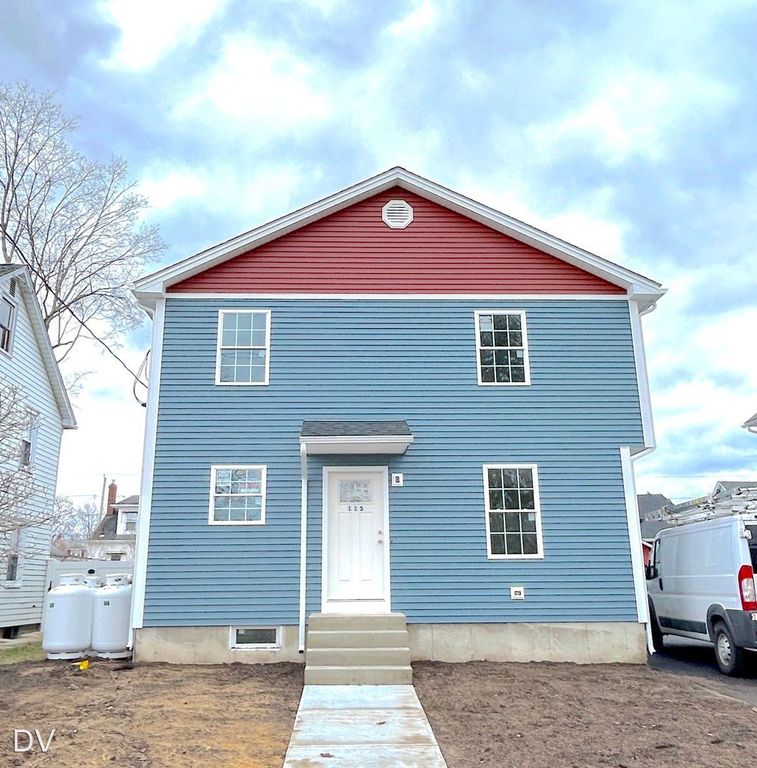 115 117 Davenport St Chicopee, MA Trulia