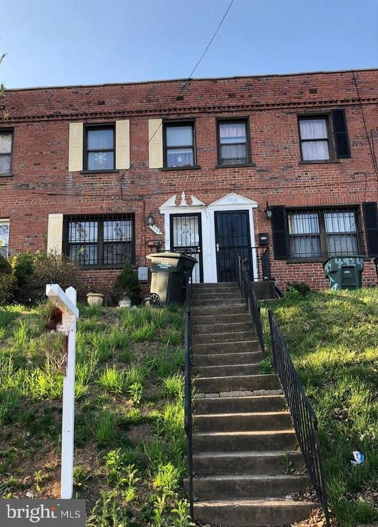 4922 Jay St NE, Washington, DC 20019