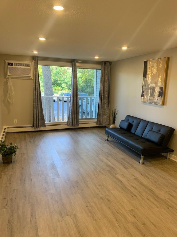 1601 N Innsbruck Dr 180NE, Minneapolis, MN 55432 MLS 6620270 Trulia