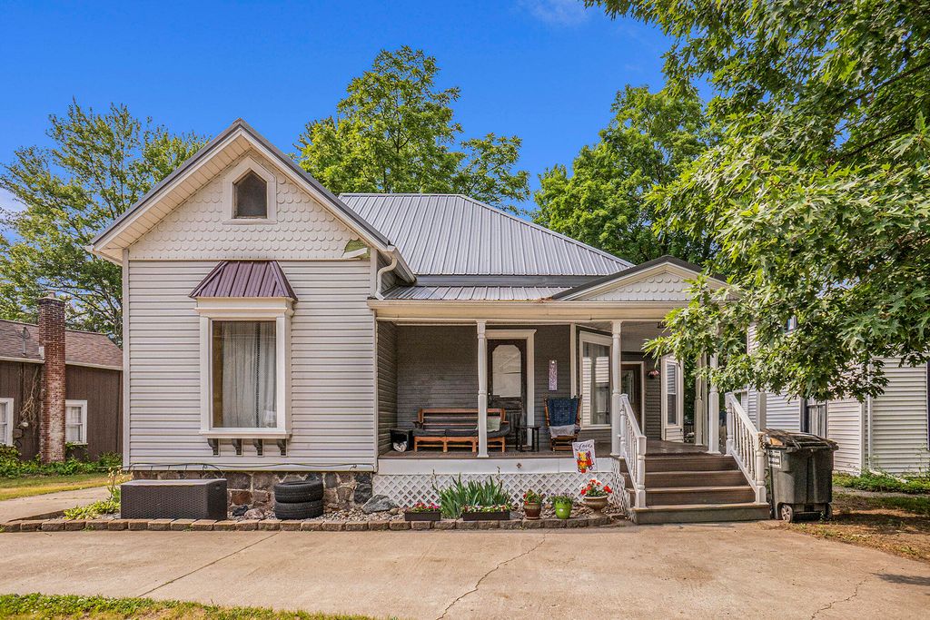 418 W Front St, Burr Oak, MI 49030 Trulia