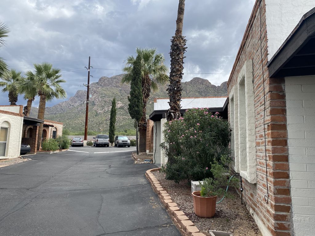 9111 N Oracle Rd #152, Tucson, AZ 85704