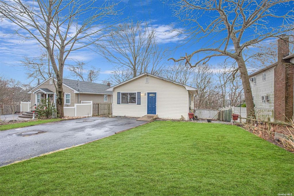 12 Falcon Court, Farmingville, NY 11738 MLS 3554307 Trulia