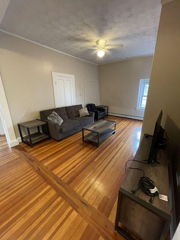 343 Thayer St #3, Providence, RI 02906