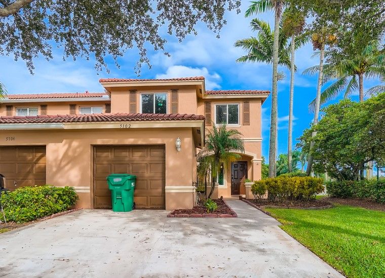 5102 Crossing Rocks Ct, Riviera Beach, FL 33407