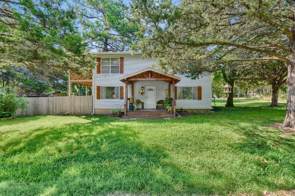 192 Oxford Dr, Gordonville, TX 76245 See Est. Value, Schools & More