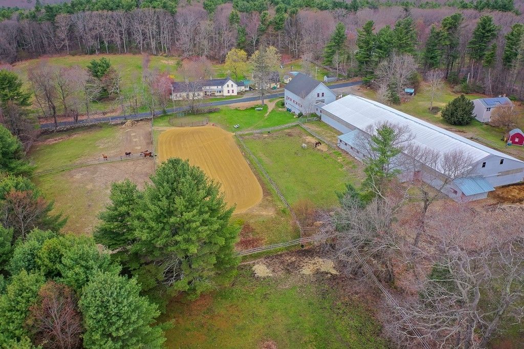 14 Ed Clark Rd, Hubbardston, MA 3 Bed, 1 Bath SingleFamily Home 30