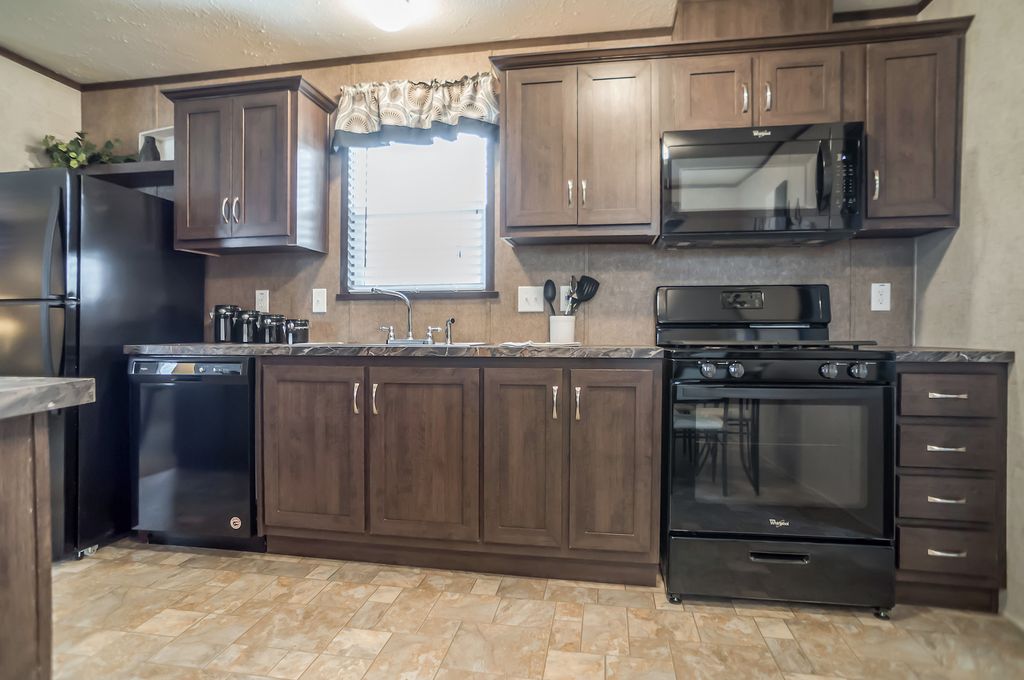 45717 Nichole Drive Site #107, Macomb, MI 48044
