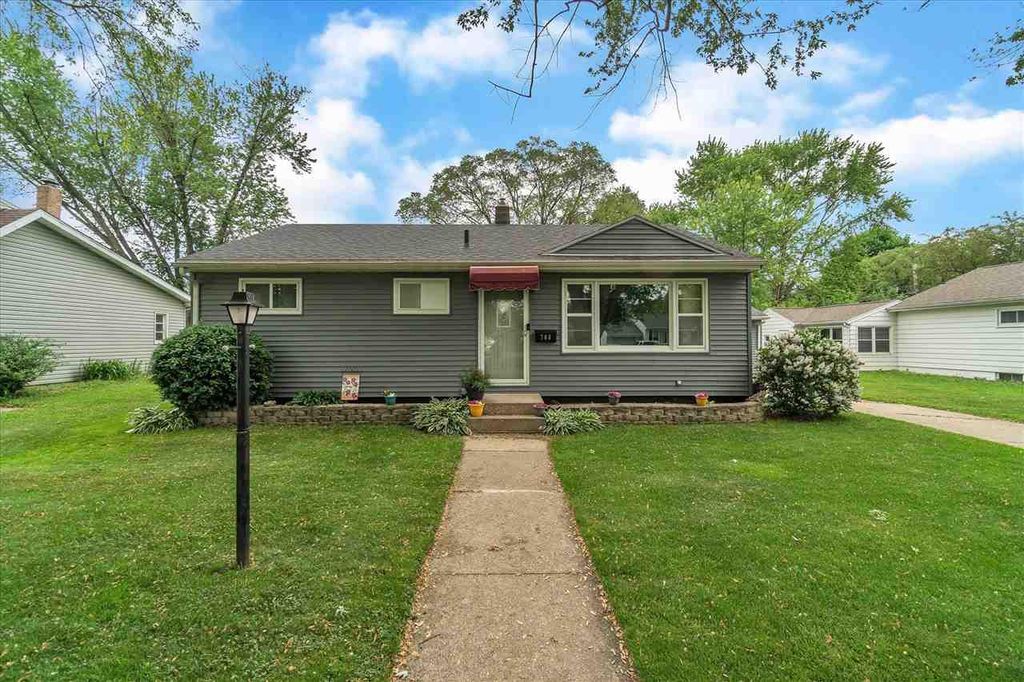 708 N Arch St, Janesville, WI 53548 Trulia 708 N Arch St, Janesville, WI 53548 Trulia