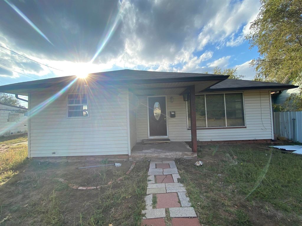 1221 Cleveland St, Waynoka, OK 73860 Trulia