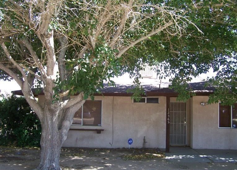 12565 Kiowa Rd, Apple Valley, CA 92308