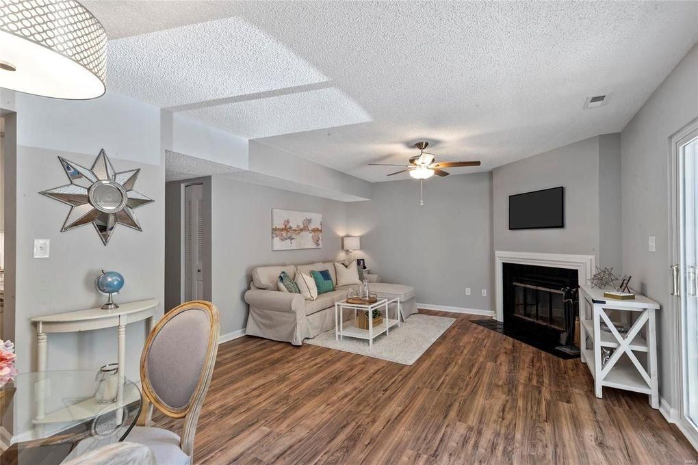1628 High School Dr, Saint Louis, MO 63144