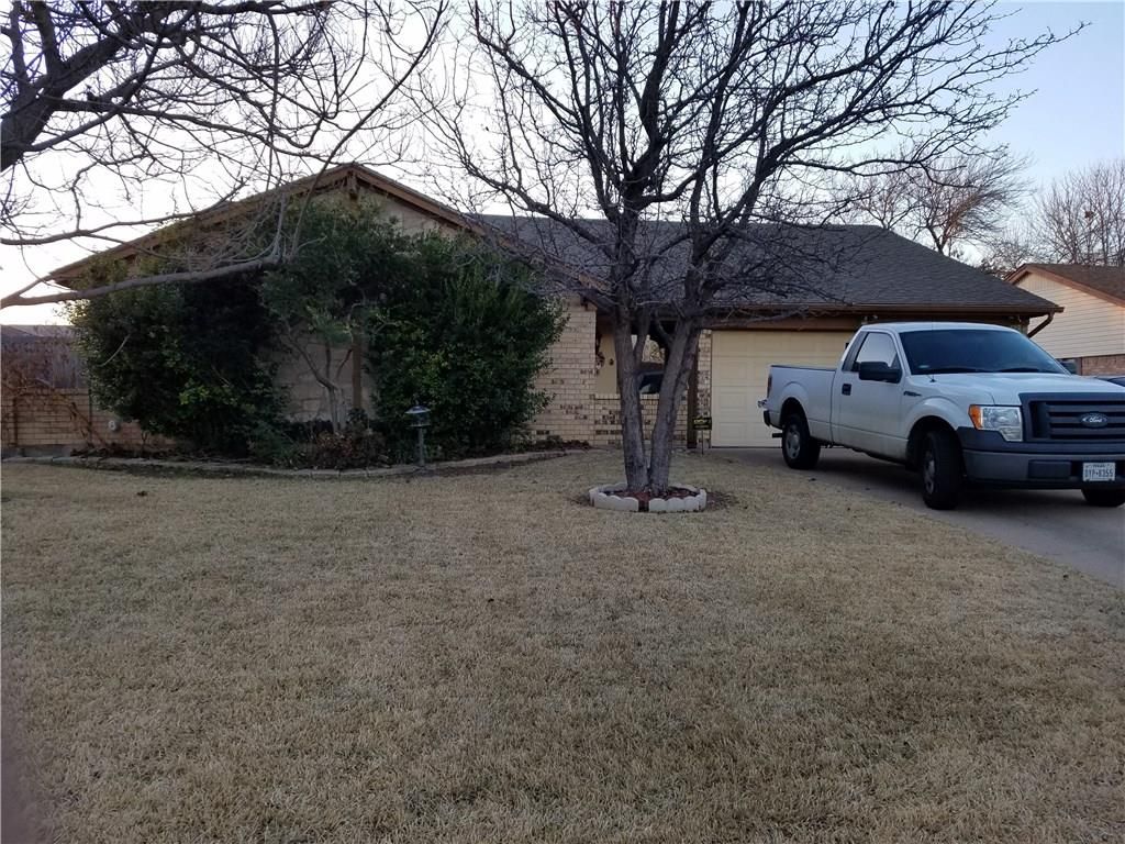 6605 Hickory Pl, Fort Worth, TX 76137