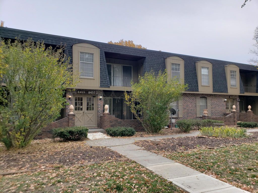 8455 Lowell Ave, Overland Park, KS 66212 Trulia