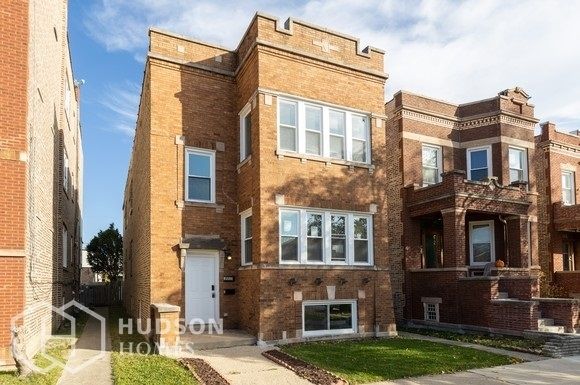 2213 Elmwood Ave #1, Berwyn, IL 60402