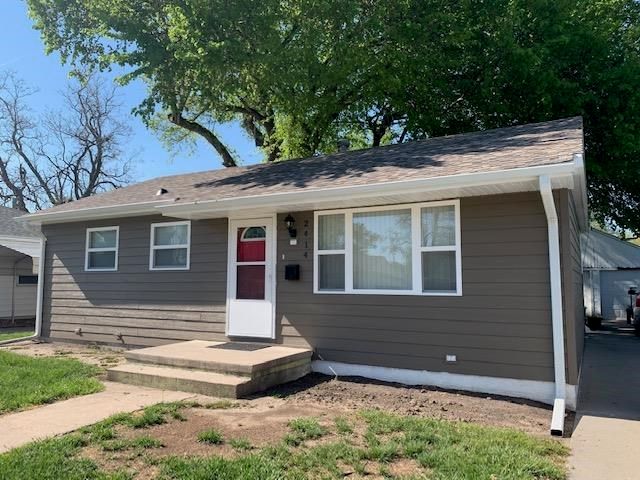 2414 W 5th St, Hastings, NE 68901
